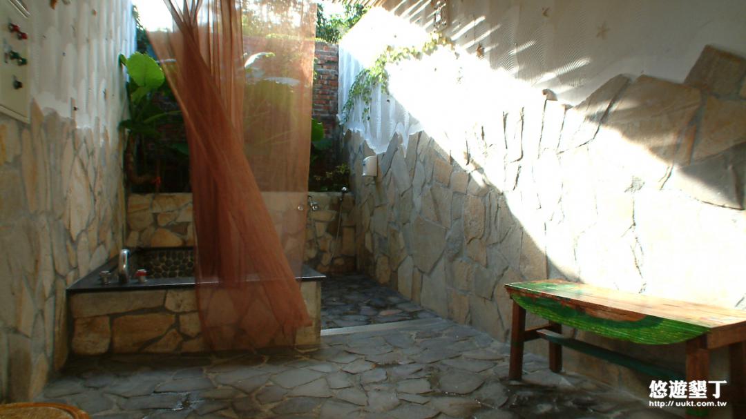 半露天情侶雙人湯屋