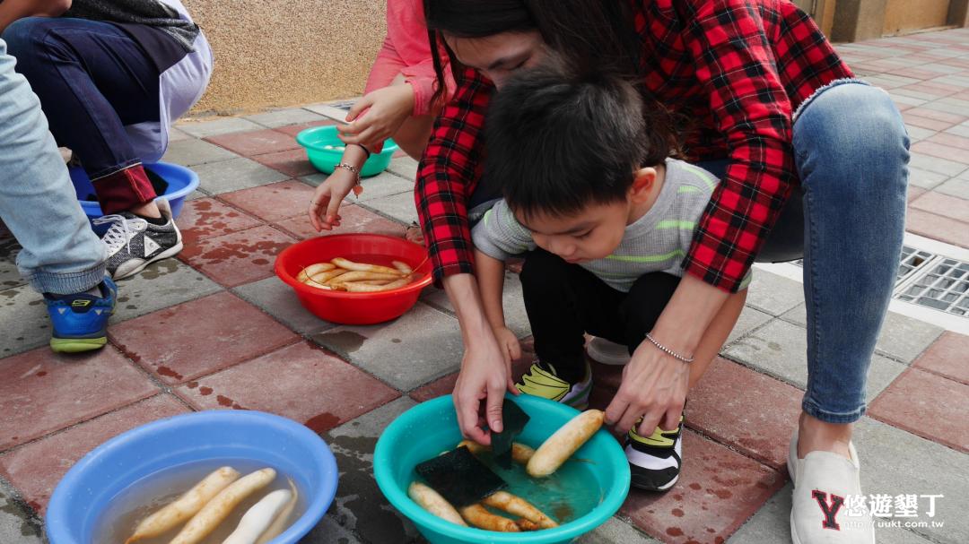 先將蘿蔔清洗乾淨