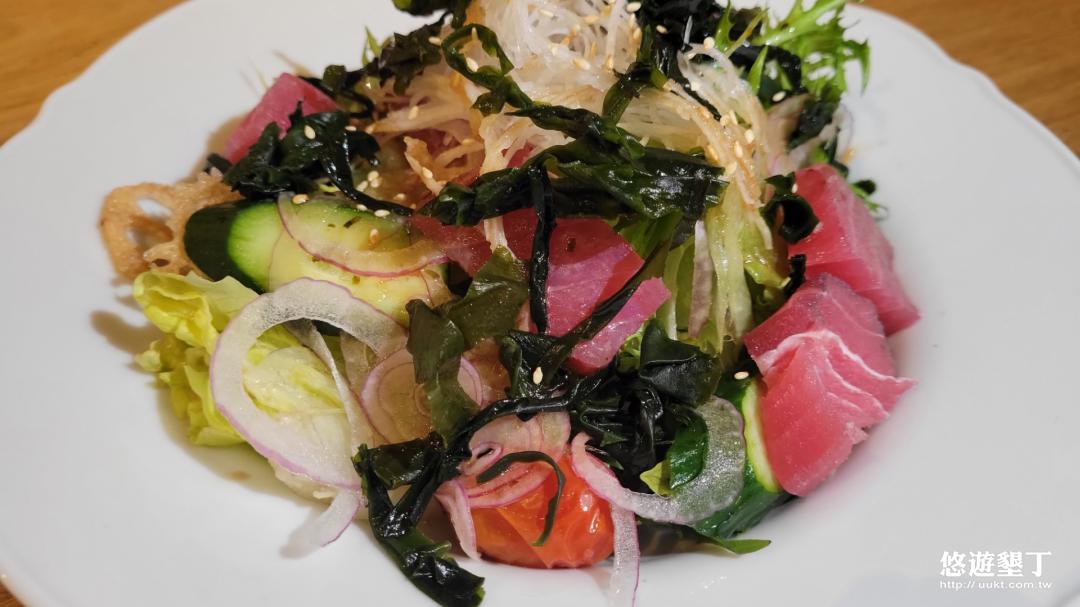 海帶芽醋拌鮪魚刺身沙拉