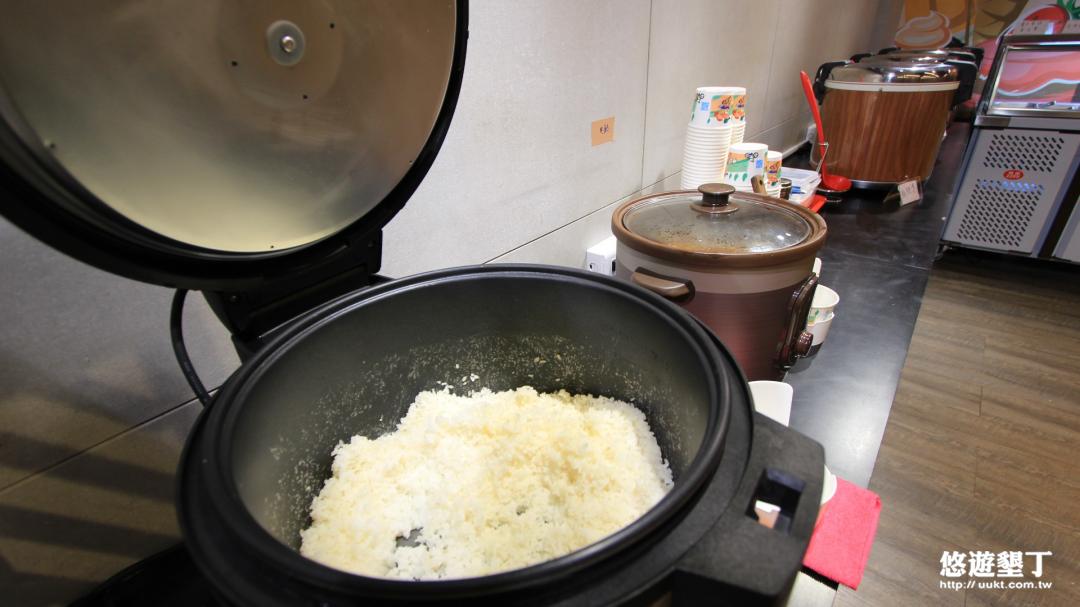 滷肉飯、粥品、湯