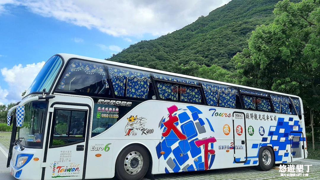 大中巴35人車型，乘坐位35人，含司機36人