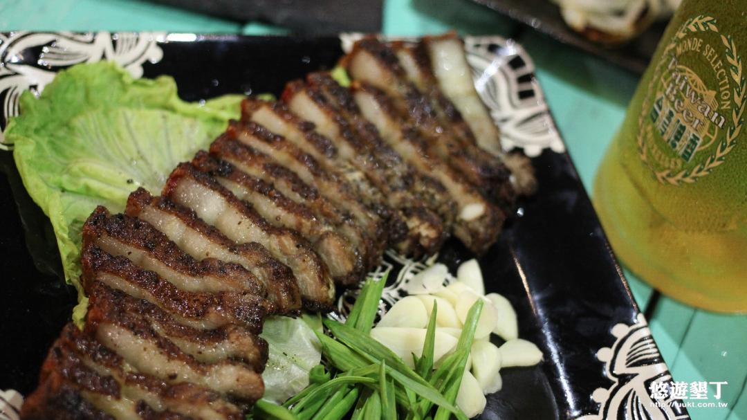 黑胡椒蒜苗山豬肉