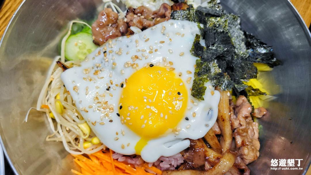 鐵鍋豬肉拌飯