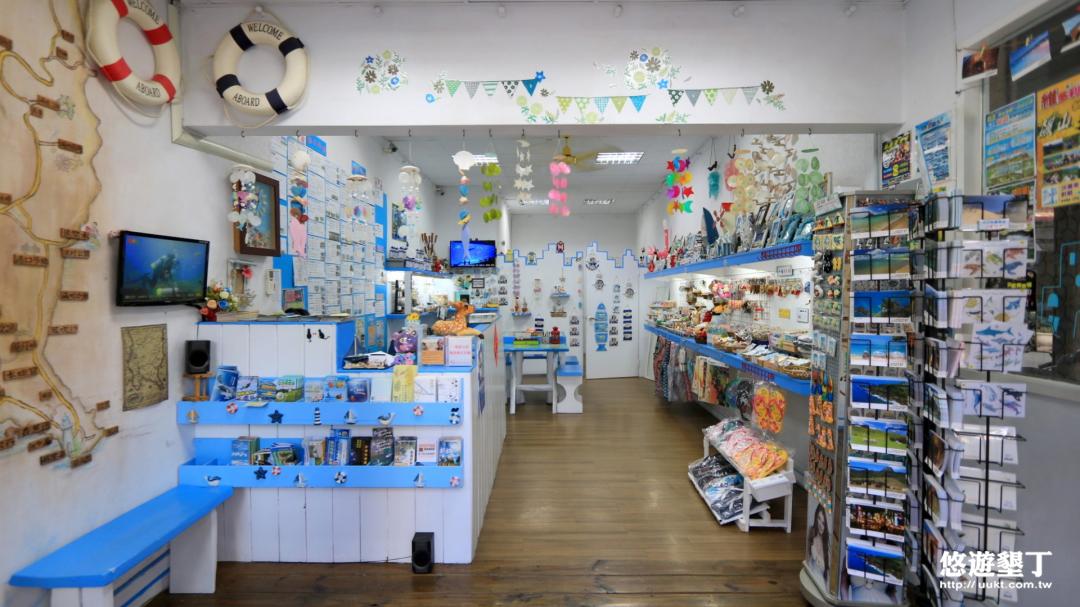 我愛墾丁-店內商品擺設