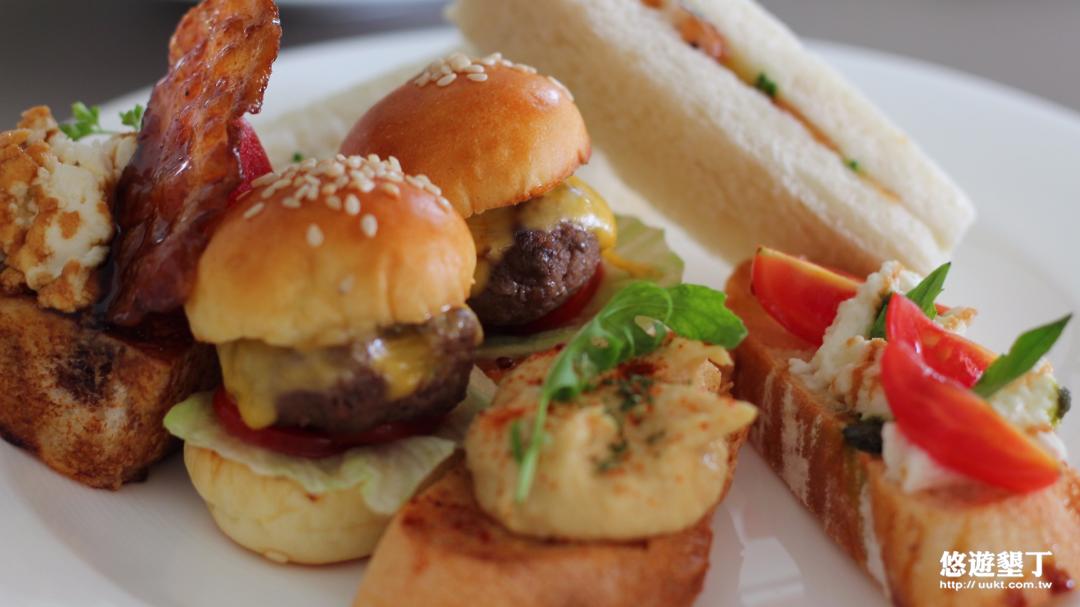 鮭魚吐司、小漢堡....