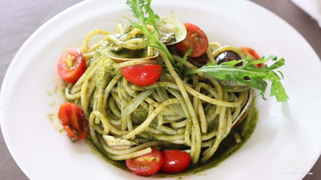 青醬海鮮義大利麵