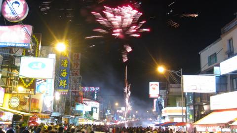 墾丁大街 墾丁旅遊景點介紹 夜遊 必遊