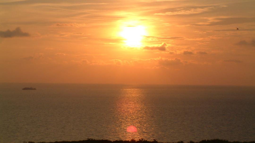 關山 夕照